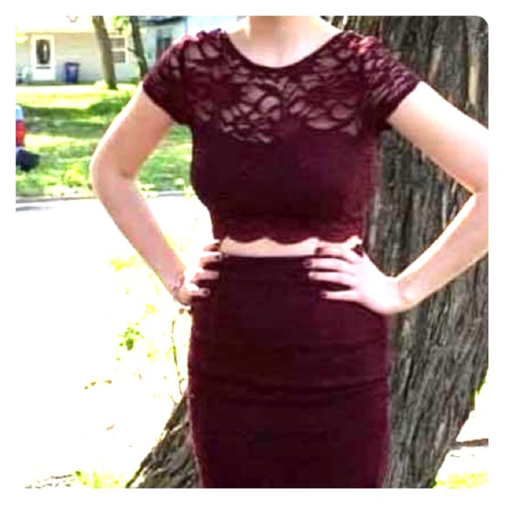 Lace homecoming dress